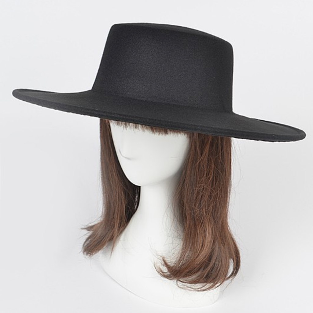 Black top wide hat